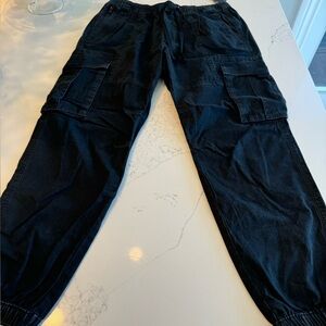 NWT - Abercrombie Cargo Pant - Loose Ample - Size M black